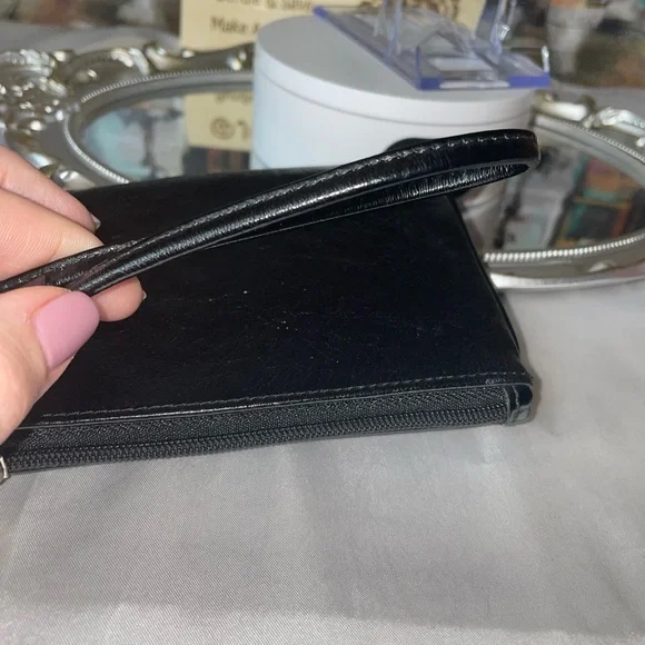 Coach Poppy Y2K Graffiti Script Leather Wristlet / Small Zip Pouch - Picture 9 of 10